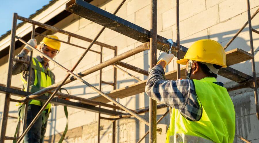 Professional fairlawn roofing services in Grantsburg, IL